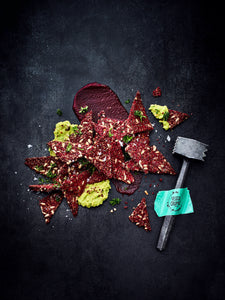 ROTE KNUSPERECKEN MIT DIPS